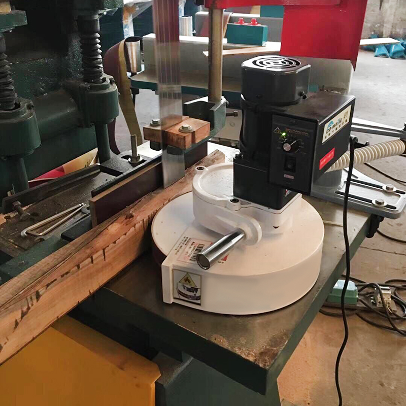 Woodworking Factory - Scie à ruban AF10 avec alimentation